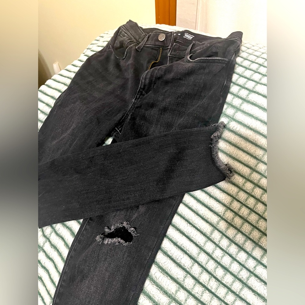 Old Navy Girls Rockstar Jeggings Black Distressed Denim Size 14